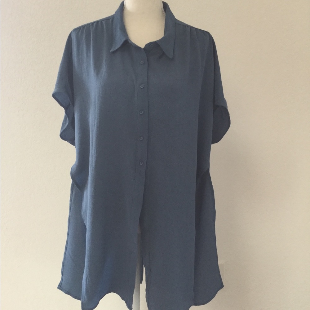Charlotte Russe button down tunic